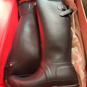 Hunter Black Classic Waterproof Winter Boots